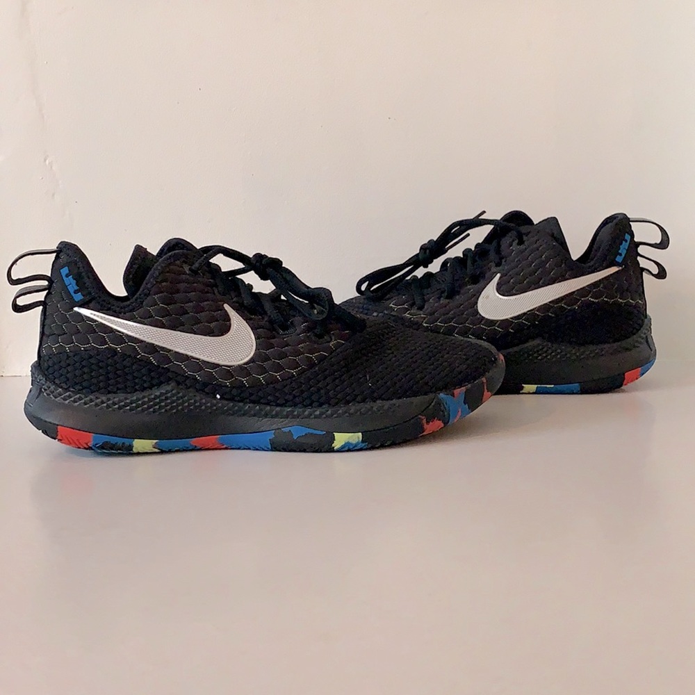 Nike Air LLTK Basketball Shoes